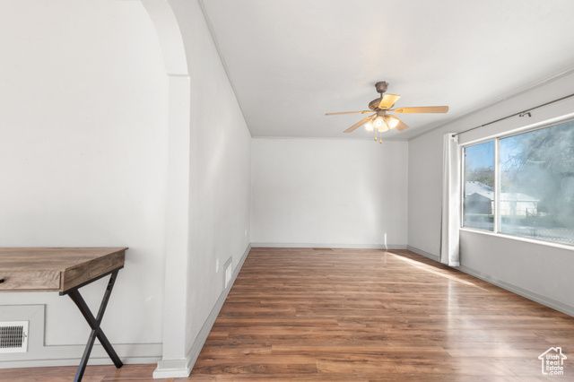 264 W INTERNATIONAL AVE, Tooele, UT 84074