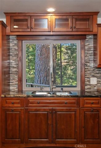 26621 Thunderbird Drive, Lake Arrowhead, CA 92352