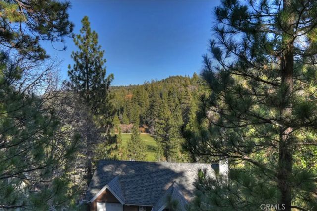 26621 Thunderbird Drive, Lake Arrowhead, CA 92352