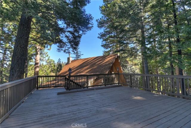 26621 Thunderbird Drive, Lake Arrowhead, CA 92352