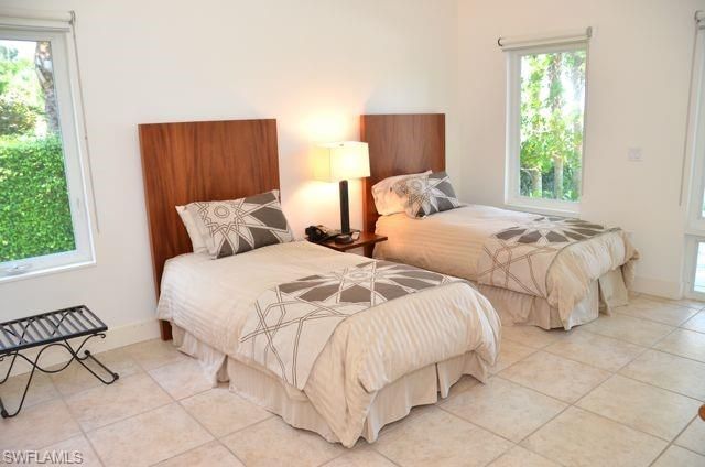 56 Gulf Shore BLVD S, Naples, FL 34102