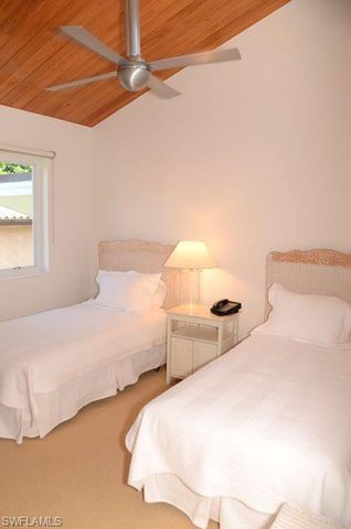 56 Gulf Shore BLVD S, Naples, FL 34102