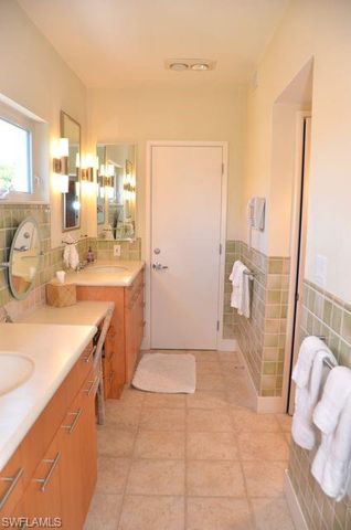 56 Gulf Shore BLVD S, Naples, FL 34102