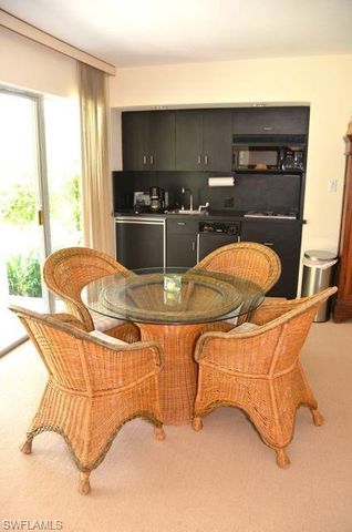 56 Gulf Shore BLVD S, Naples, FL 34102