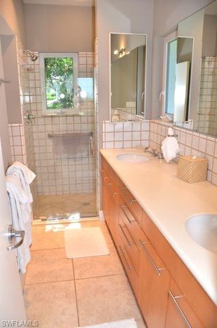 56 Gulf Shore BLVD S, Naples, FL 34102