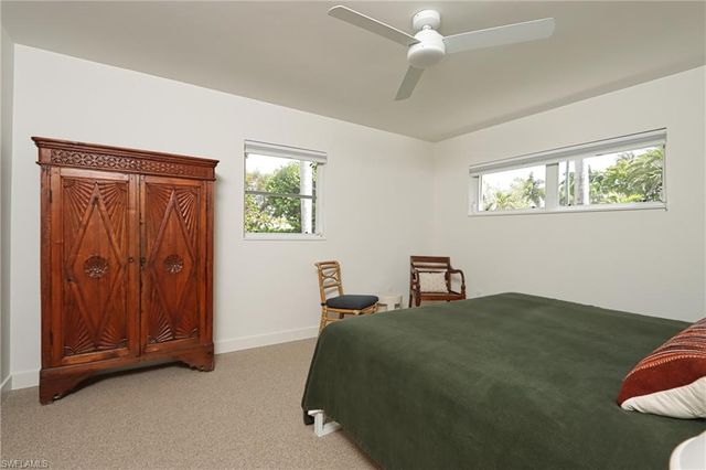 56 Gulf Shore BLVD S, Naples, FL 34102