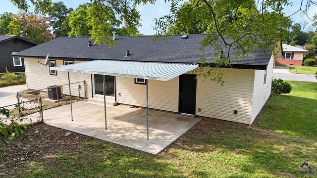 113 LINDA Drive, Warner Robins, GA 31093