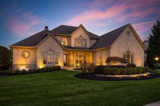 7996 Thornbush Drive, Westerville, OH 43082