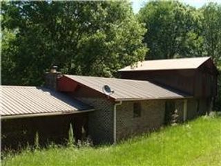 131 Lake Rd, Manchester, TN 37355