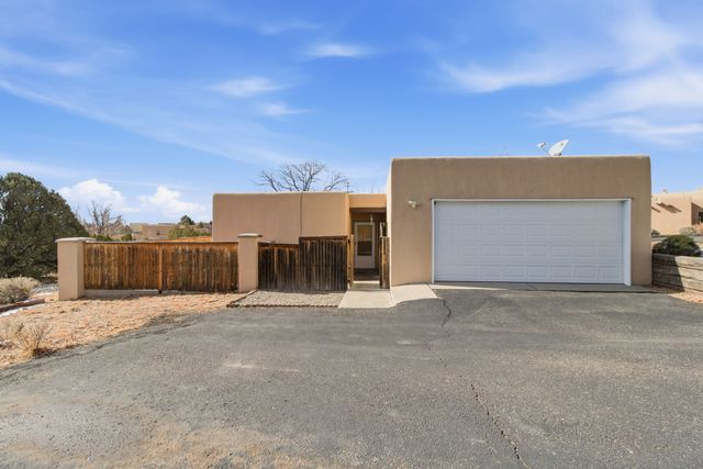 2816 Plaza Verde, Santa Fe, NM 87507