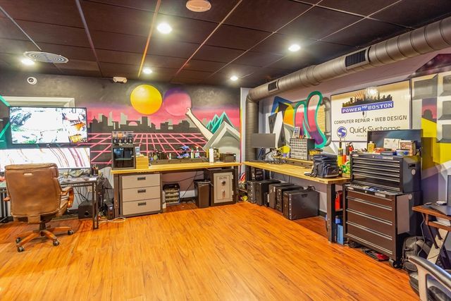 24 Samoset St, Plymouth, MA 02360