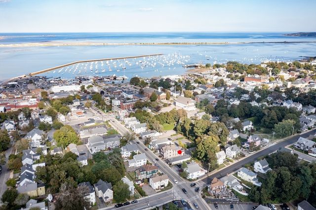 24 Samoset St, Plymouth, MA 02360