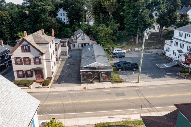 24 Samoset St, Plymouth, MA 02360