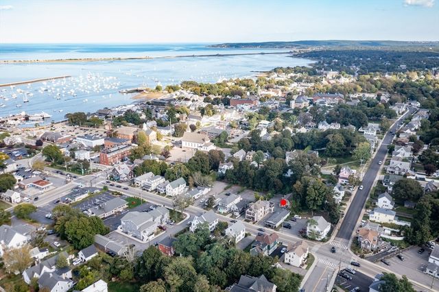 24 Samoset St, Plymouth, MA 02360