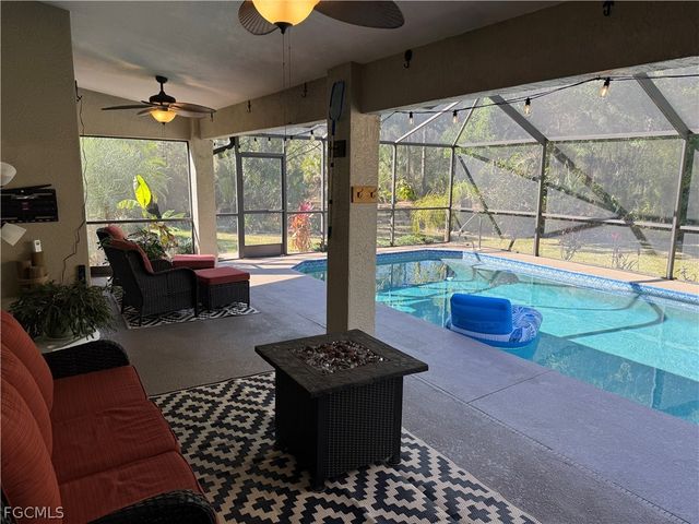 3307 Delilah DR, Cape Coral, FL 33993