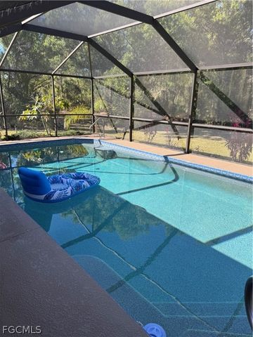 3307 Delilah DR, Cape Coral, FL 33993