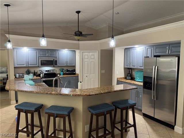 3307 Delilah DR, Cape Coral, FL 33993