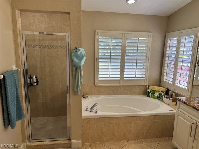 3307 Delilah DR, Cape Coral, FL 33993