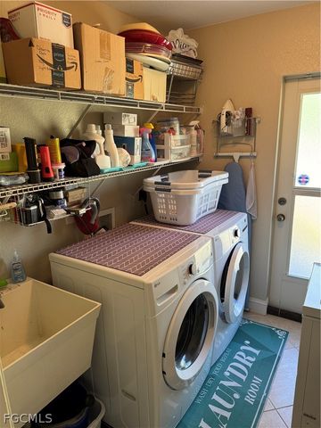 3307 Delilah DR, Cape Coral, FL 33993