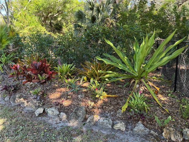 3307 Delilah DR, Cape Coral, FL 33993