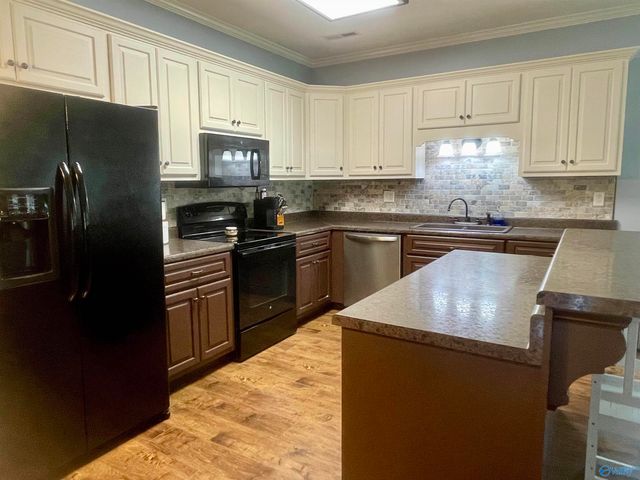 71 Forest Hill Road, Trinity, AL 35673