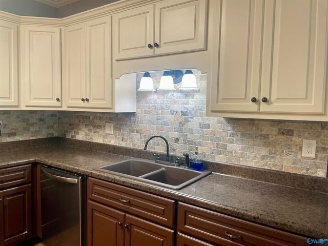 71 Forest Hill Road, Trinity, AL 35673