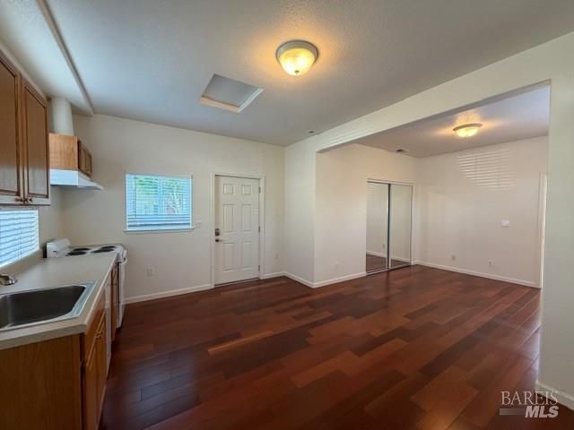 1545 Jainine St, Santa Rosa, CA 95403