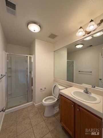 1545 Jainine St, Santa Rosa, CA 95403
