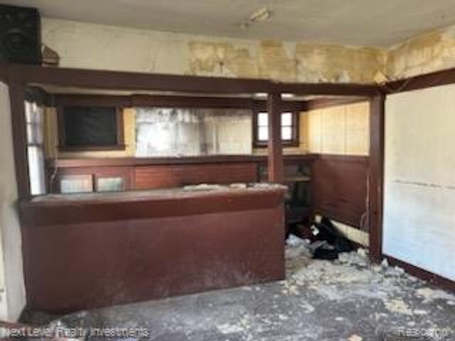 1695 Monterey Street, Detroit, MI 48206