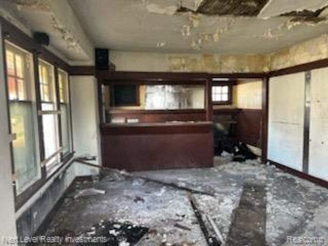 1695 Monterey Street, Detroit, MI 48206
