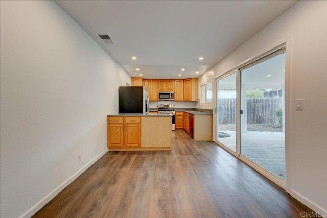 1803 Debra Lane, Vista, CA 92084