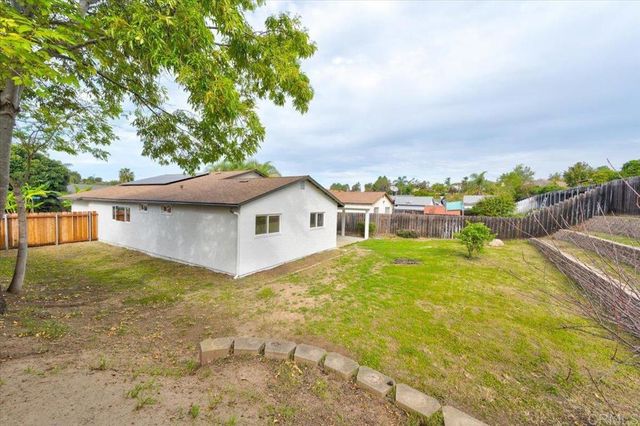 1803 Debra Lane, Vista, CA 92084