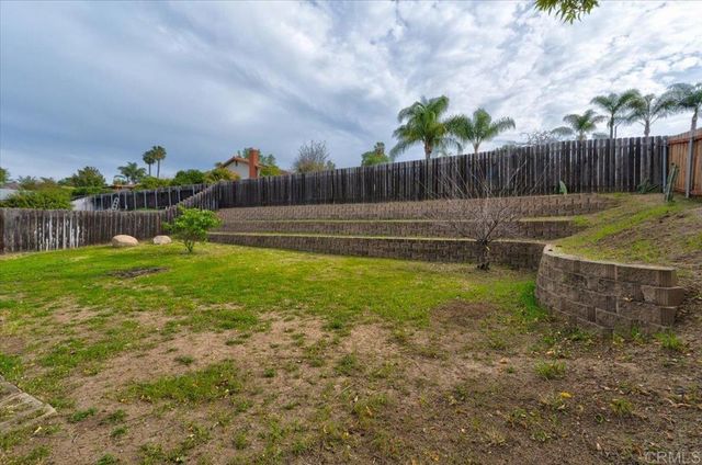 1803 Debra Lane, Vista, CA 92084