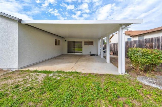 1803 Debra Lane, Vista, CA 92084