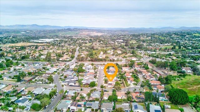 1803 Debra Lane, Vista, CA 92084