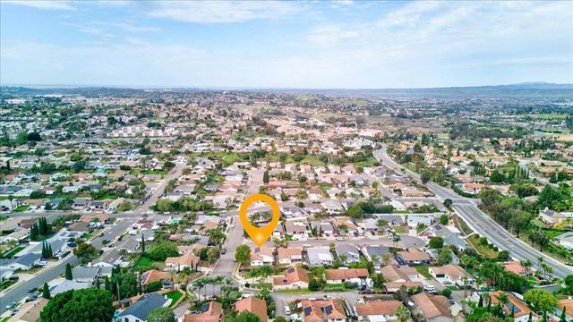 1803 Debra Lane, Vista, CA 92084
