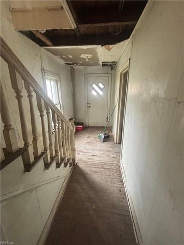 1807 E Washington ST, Suffolk, VA 23434