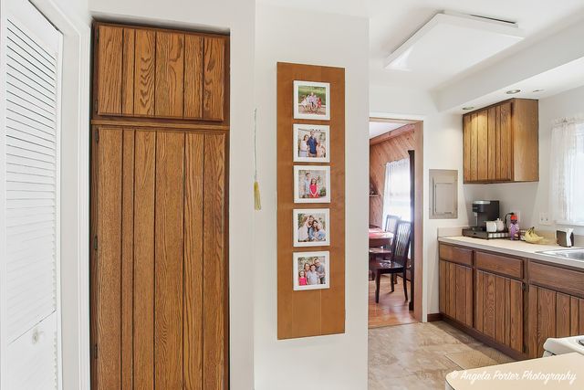 42224 N Lakeview Drive, Antioch, IL 60002