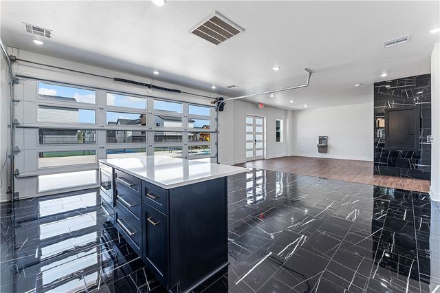 2701 W Bonnie Lane, Rogers, AR 72758
