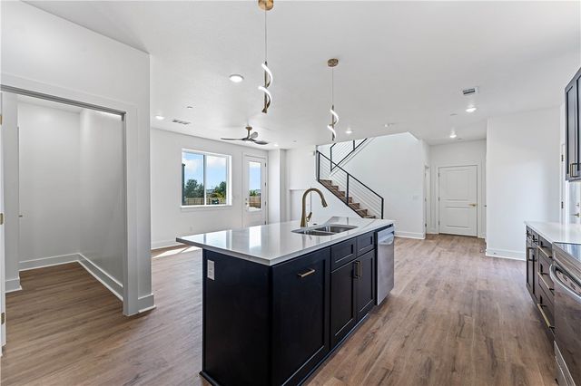 2701 W Bonnie Lane, Rogers, AR 72758
