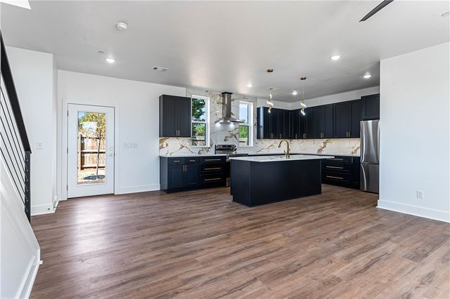 2701 W Bonnie Lane, Rogers, AR 72758