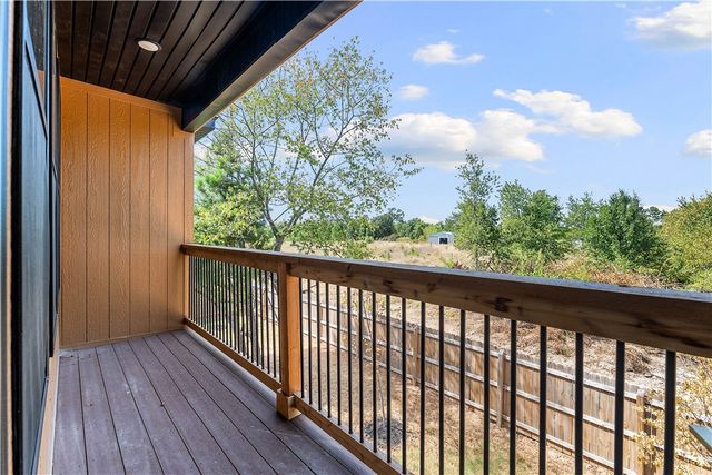 2701 W Bonnie Lane, Rogers, AR 72758