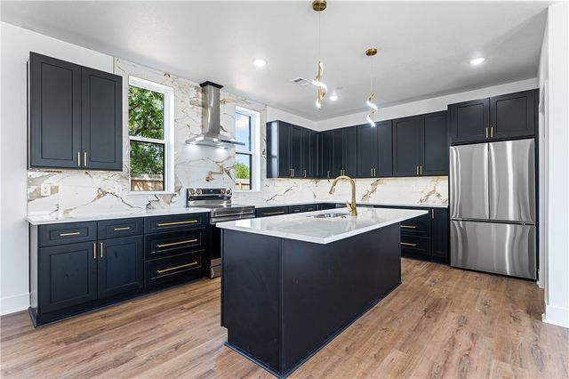 2701 W Bonnie Lane, Rogers, AR 72758