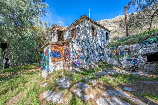 12571 Capra, Agua Dulce, CA 91390