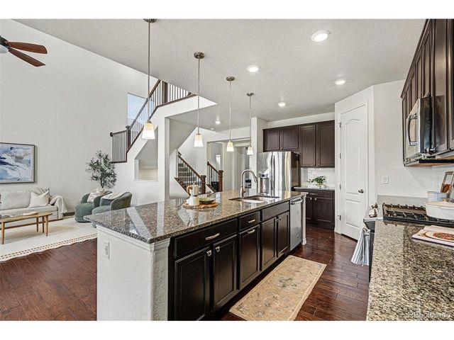 2352 Spotswood St, Longmont, CO 80504