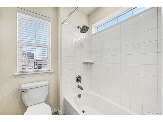 2352 Spotswood St, Longmont, CO 80504