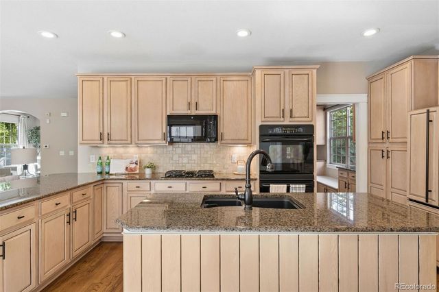 7898 E 25th Avenue, Denver, CO 80238
