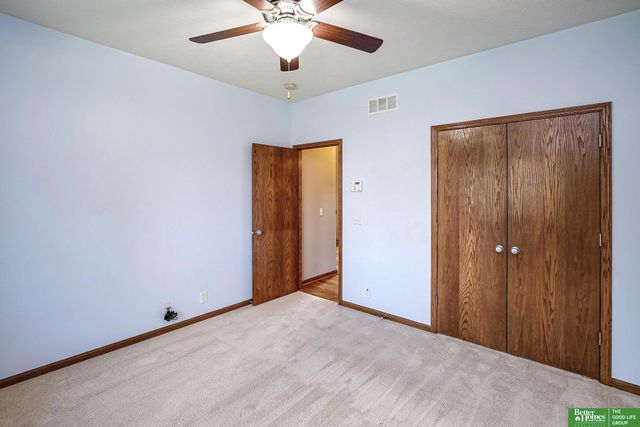 17010 Burdette Street, Omaha, NE 68116