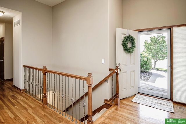 17010 Burdette Street, Omaha, NE 68116