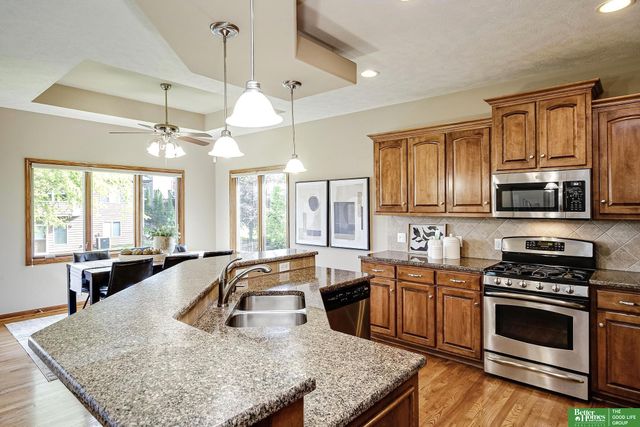 17010 Burdette Street, Omaha, NE 68116